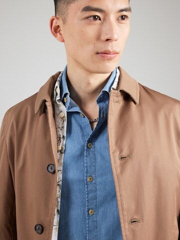 Coupe slim Chemise Lindbergh en bleu