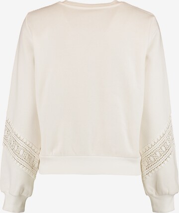 Hailys - Sweatshirt 'Id44a' em branco