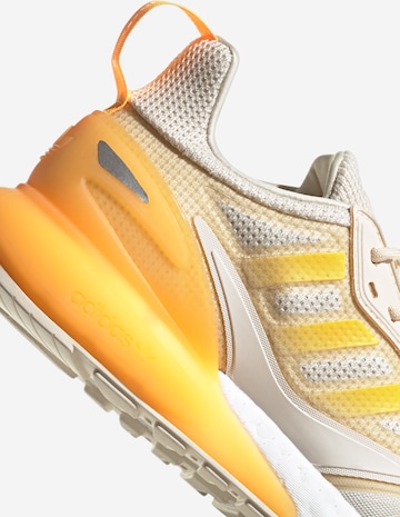 ADIDAS ORIGINALS Låg sneaker 'ZX 2K Boost 2.0' i gul