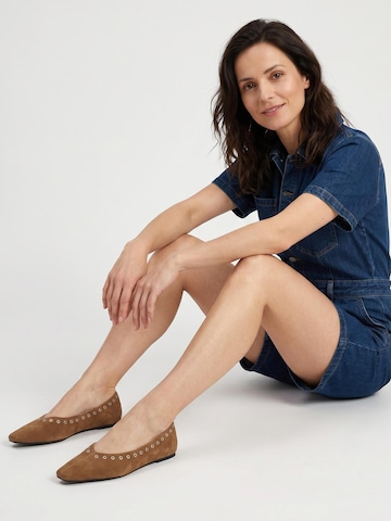 VENEZIA Ballet Flats in Brown: front