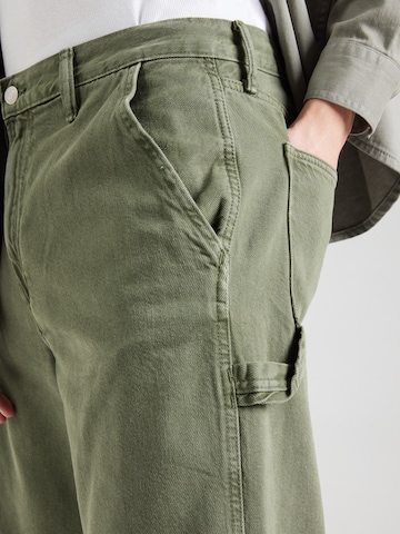 Largi Jeans de la GAP pe verde