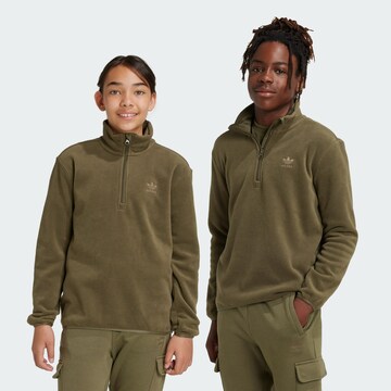 ADIDAS ORIGINALS Sweatshirt in Green: front