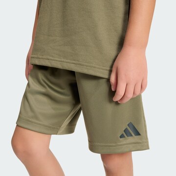 ADIDAS SPORTSWEAR - Chándal 'Seasonals' en verde