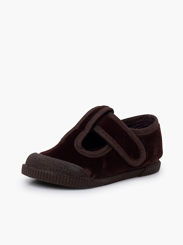 Chaussure basse Pisamonas en marron : devant