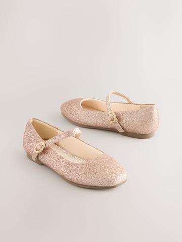 Next Балерини в злато