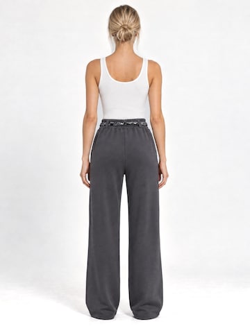 Lady Bersan Trousers 'Jogginghose' in Grey