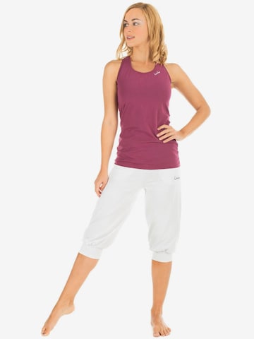 Effilé Pantalon de sport 'WBE12' Winshape en blanc