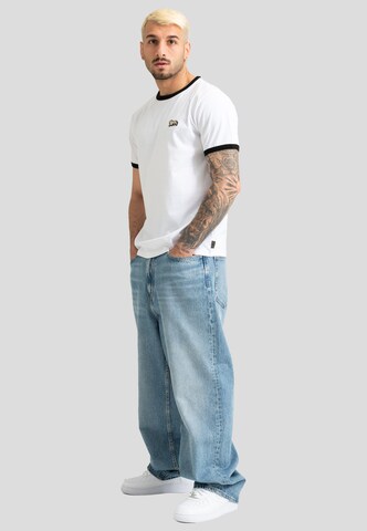 T-Shirt 'Sewardstone' LONSDALE en blanc