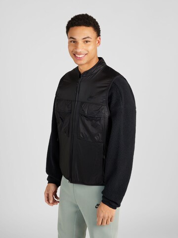 Nike Sportswear Bodywarmer in Zwart: voorkant