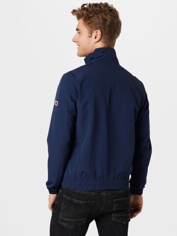 Tommy Jeans Tussenjas in Blauw