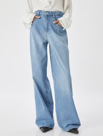 Koton Loosefit Jeans in Blauw: voorkant