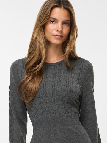 Robes en maille 'VIKerry' VILA en gris