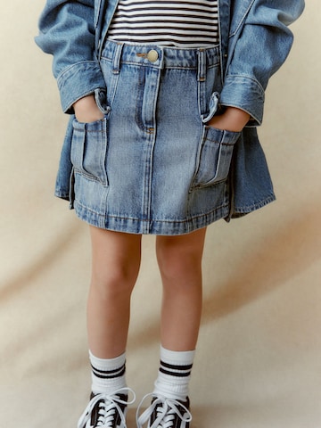 Next Rok in Blauw