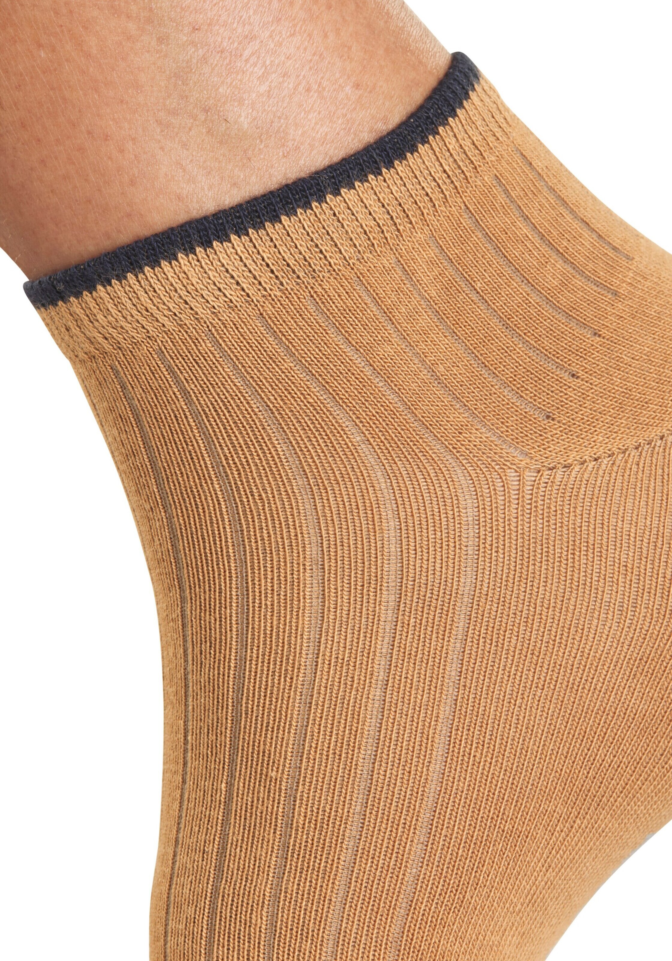 H.I.S Socks in Beige