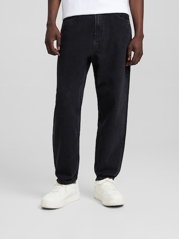 Bershka Loosefit Jeans in Zwart: voorkant