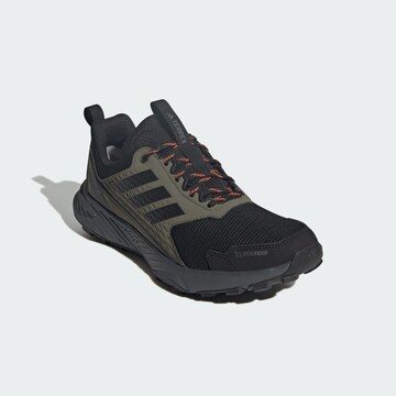 Chaussure basse 'Tracefinder 2' ADIDAS TERREX en vert