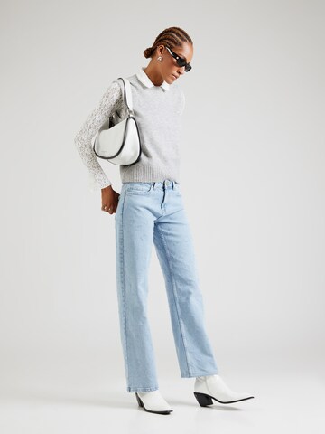 SISTERS POINT Regular Jeans 'ONEA' i blå