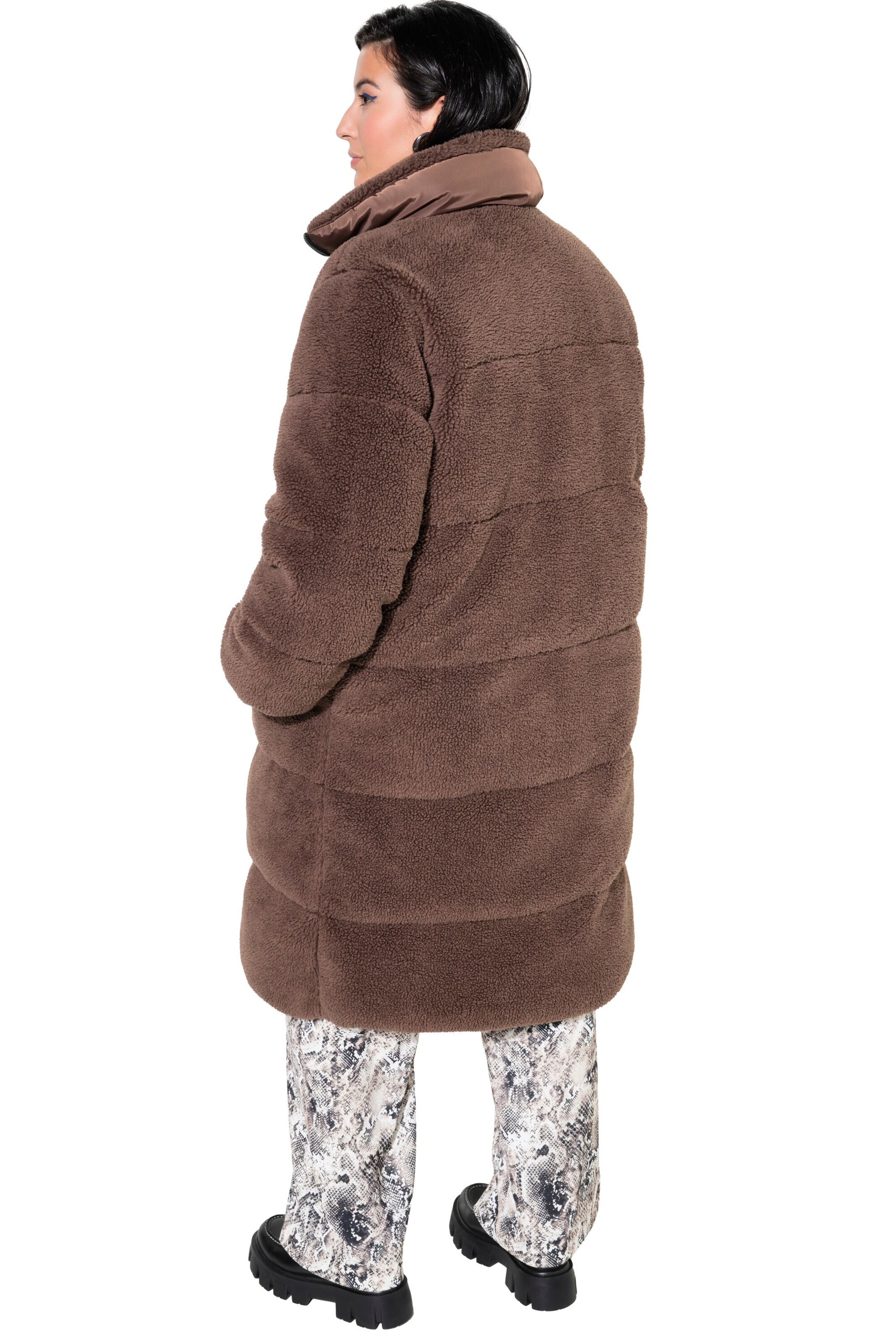 Studio Untold Wintermantel in Braun