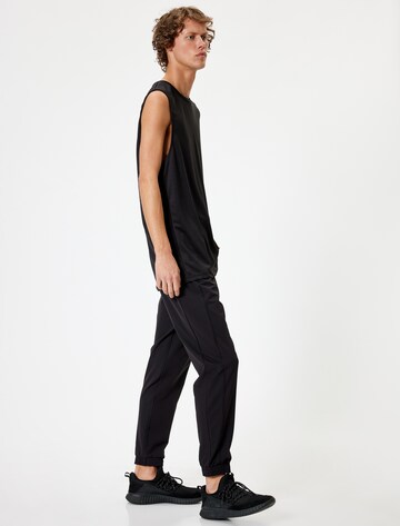 Koton Tapered Broek in Zwart