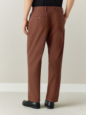 Loosefit Pantalon à pince Next en marron