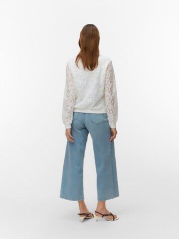 VERO MODA - Chaqueta de entretiempo 'VMHONEY' en blanco