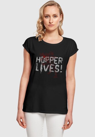 ABSOLUTE CULT Shirt 'Stranger Things - Hoppers Live' in Zwart: voorkant
