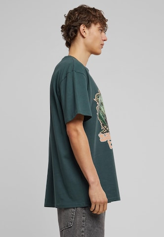 Tricou 'Sad Boy' de la MT Upscale pe verde