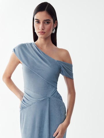 Rochie 'Jeni' de la BWLDR pe albastru