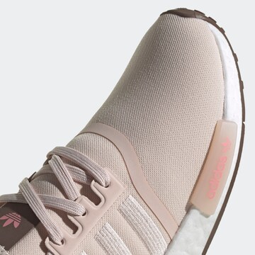 ADIDAS ORIGINALS Sneaker low 'Nmd_R1' i beige