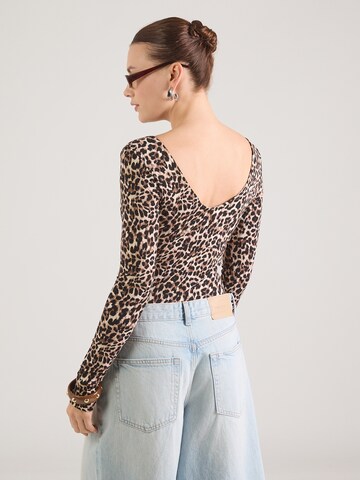 ABOUT YOU Боди-футболка 'Drew' в Коричневый