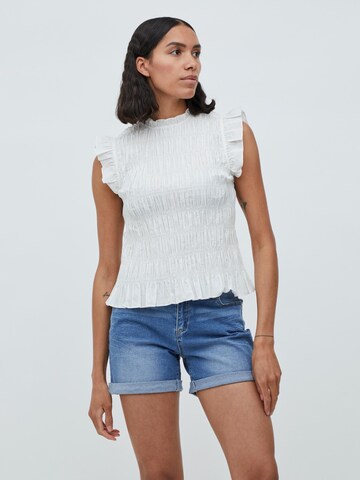 VILA Top in White: front