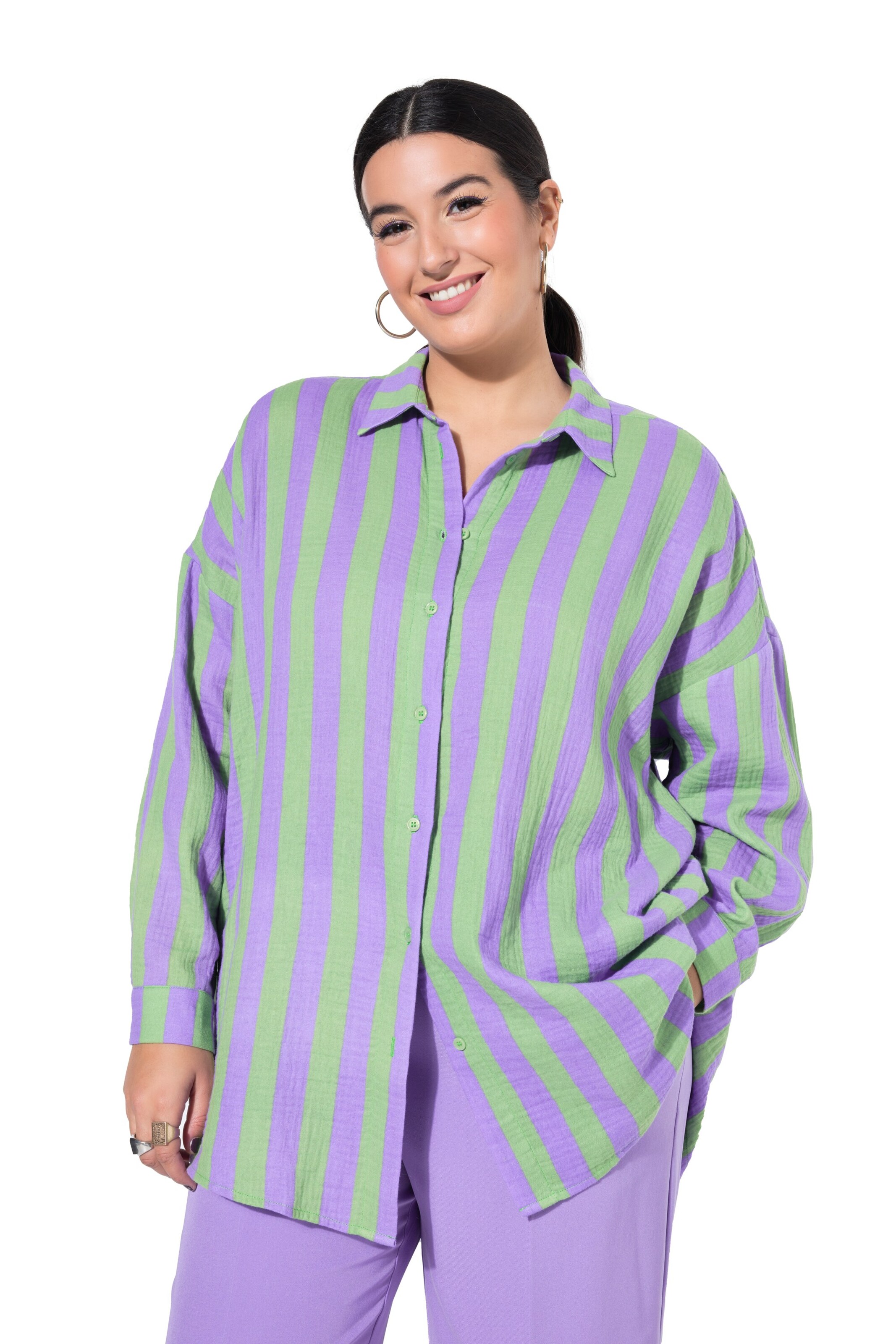 Studio Untold Blouse in Groen: voorkant