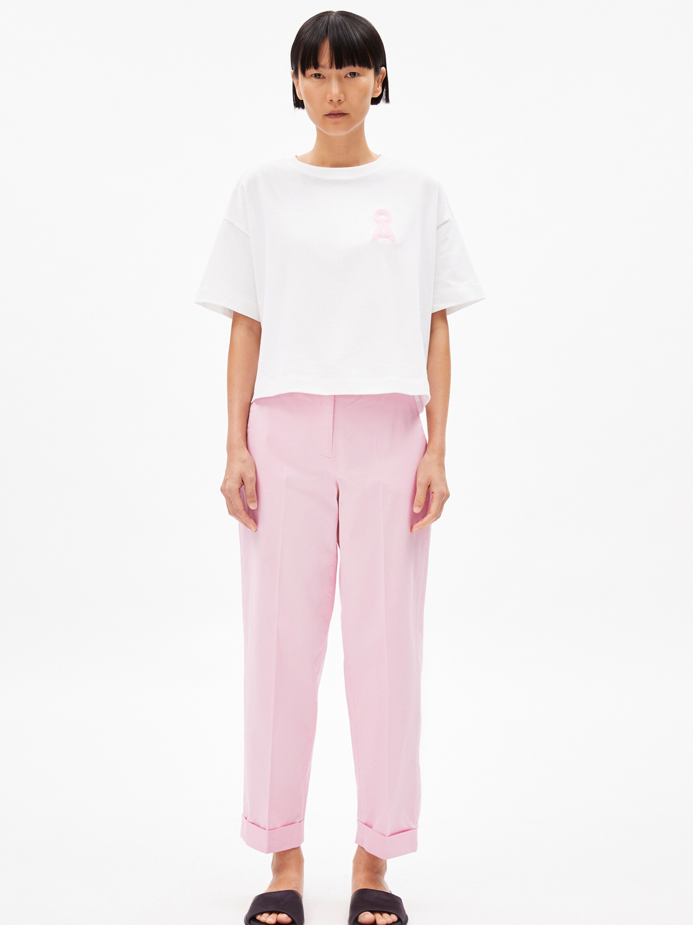 ARMEDANGELS Loosefit Broek 'Kaadwi' in Zwart: voorkant