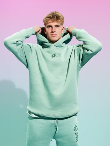 FCBM Sweatshirt 'Sami' in Groen