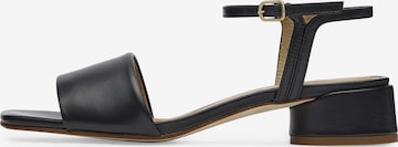 LOTTUSSE Sandals 'Carla' in Black: front