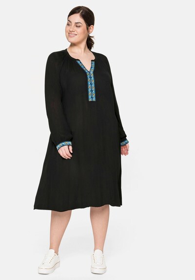 Rochie SHEEGO pe mai multe culori / negru, Vizualizare model