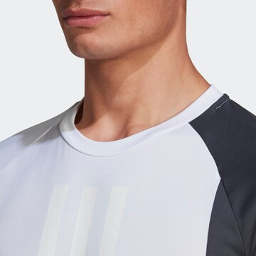 T-Shirt fonctionnel 'Colourblock' ADIDAS SPORTSWEAR en blanc