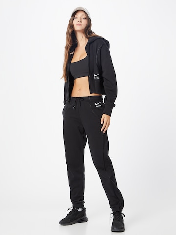 Nike Sportswear Sweatjacka i svart