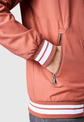 Ragwear Välikausitakki 'Stewan' värissä oranssi