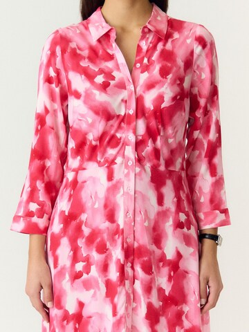 Abito camicia 'YASSavanna' di YAS in rosa