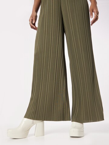 Wide leg Pantaloni 'Noelle' di ABOUT YOU in verde