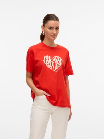 T-shirt 'VALERIE CATY' VERO MODA en rouge : devant