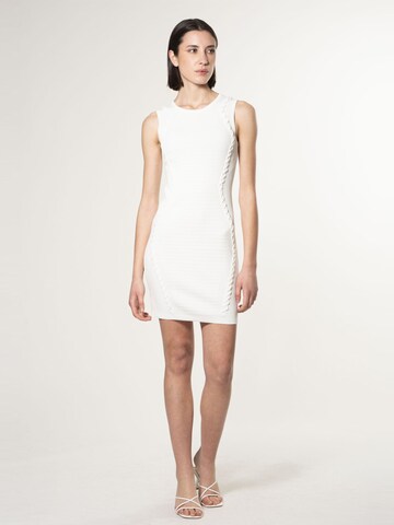 Robe Influencer en blanc