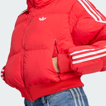 ADIDAS ORIGINALSZimska jakna 'Adicolor' - crvena boja