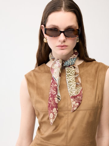 adl Dress in Beige