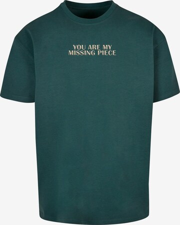 Merchcode Shirt 'Missing Peace' in Groen: voorkant
