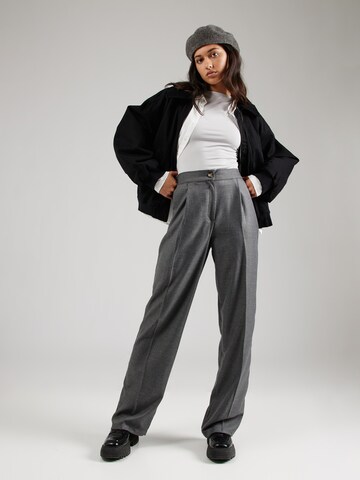 Loosefit Pantalon à pince Trendyol en gris