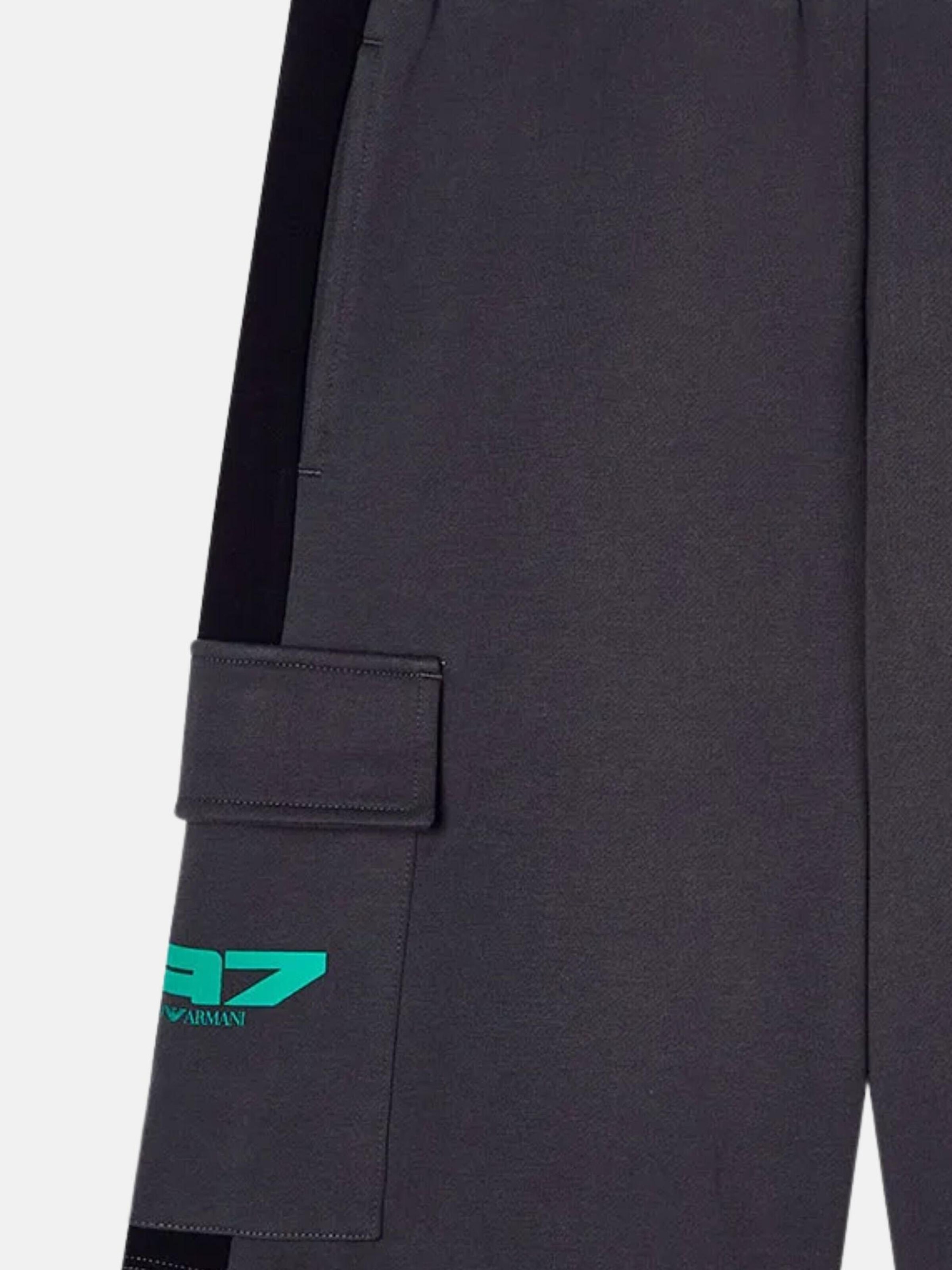 regular Pantaloni 'EA7 EMPORIO ARMANI kids BERMUDA FELPA BERMUDA' di EA7 Emporio Armani in grigio
