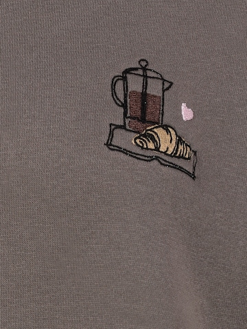 Sublevel Sweatshirt in Braun