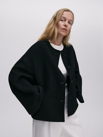 ABOUT YOU x Marie von Behrens Between-Season Jacket 'Maja' in Black: front